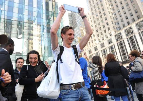 AP - Muchas personas pensaron que la explosi&#243;n era un temblor de tierra.