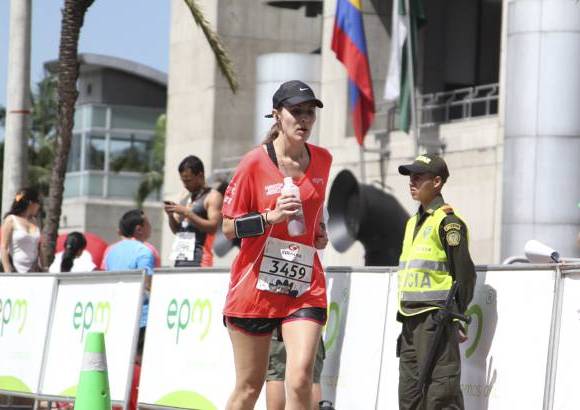 Esteban Jaramillo y Sebastián Salazar - Más de 10 mil competidores se dieron cita en esta histórica cita deportiva que se corría en las modalidades de 5, 10, 21 y 42 kilómetros.