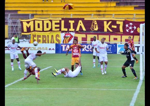 Colprensa - Am&#233;rica super&#243; por 1-4 al Tolima en el Manuel Murillo Toro.