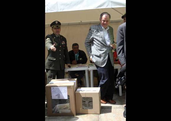Agencias - El Procurador General de la Naci&#243;n, Alejandro Ord&#243;&#241;ez, particip&#243; en los comicios electorales e inform&#243; sobre las m&#225;s de 61 denuncias recibidas por el ente estatal.