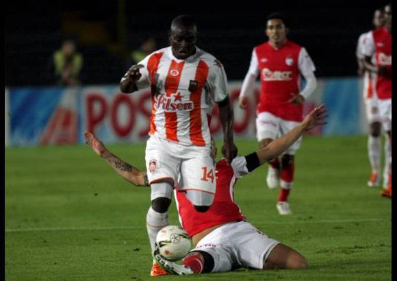 COLPRENSA - Envigado sac&#243; un buen resultado en su visita a Santa Fe (1-1).