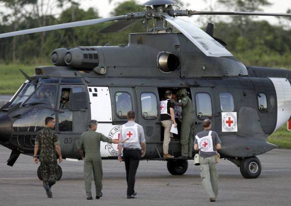 Raúl Palacios, enviado especial Colprensa - La pesadilla del secuestro terminó para los 10 uniformados pasadas las 5:30 p.m. de este lunes 2 de abril, cuando el helicóptero cougar aterrizó en Villavicencio.
