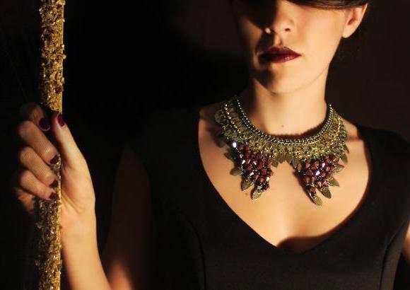 Cortes&#237;a - Marzela Serna estudi&#243; en Mil&#225;n y eligi&#243; la l&#237;nea de accesorios para expresar su talento.