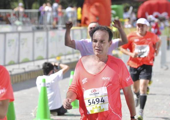 Esteban Jaramillo y Sebasti&#225;n Salazar - M&#225;s de 10 mil competidores se dieron cita en esta hist&#243;rica cita deportiva que se corr&#237;a en las modalidades de 5, 10, 21 y 42 kil&#243;metros.