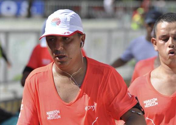 Esteban Jaramillo y Sebasti&#225;n Salazar - M&#225;s de 10 mil competidores se dieron cita en esta hist&#243;rica cita deportiva que se corr&#237;a en las modalidades de 5, 10, 21 y 42 kil&#243;metros.