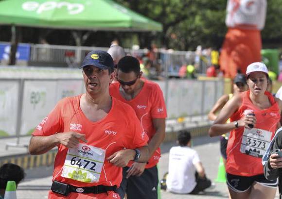 Esteban Jaramillo y Sebasti&#225;n Salazar - M&#225;s de 10 mil competidores se dieron cita en esta hist&#243;rica cita deportiva que se corr&#237;a en las modalidades de 5, 10, 21 y 42 kil&#243;metros.