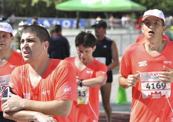 Esteban Jaramillo y Sebasti&#225;n Salazar - M&#225;s de 10 mil competidores se dieron cita en esta hist&#243;rica cita deportiva que se corr&#237;a en las modalidades de 5, 10, 21 y 42 kil&#243;metros.