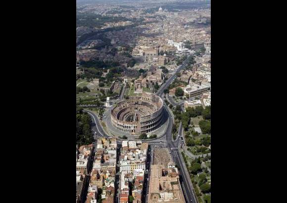 Reuters - La falsa predicción decía que el Coliseo se derrumbaría.