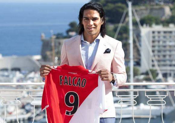 - Radamel Falcao Garc&#237;a fue presentado oficialmente como jugador del M&#243;naco.
