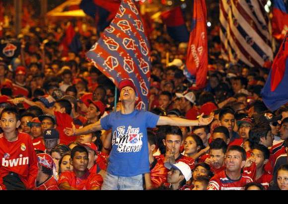 Jaime P&#233;rez - Millonarios alcanz&#243; la estrella 14 al superar en la gran final de la Liga Postob&#243;n II-2012 al Independiente Medell&#237;n. Dram&#225;tica definici&#243;n desde los penaltis despu&#233;s de empatar 0-0 en la ida y 1-1 este domingo.