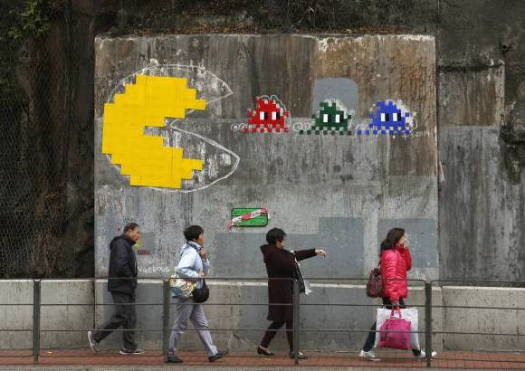 Reuters - Copia de una obra de arte callejera en Hong Kong, la pieza original fue eliminada por el gobierno por razones de seguridad, seg&#250;n medios locales.