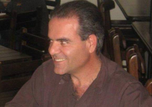 - Carlos Felipe Mejía, este manizaleño fue exdiputado por el departamento de Caldas y fundador del primer grupo uribista del 2002. Estudio Negocios en la Pontifica Universidad Javeriana en Bogotá y vive en estos momentos en la capital.