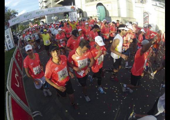 Esteban Jaramillo y Sebastián Salazar - Más de 10 mil competidores se dieron cita en esta histórica cita deportiva que se corría en las modalidades de 5, 10, 21 y 42 kilómetros.