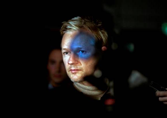 AP - Seamus Murphy, de Irlanda, gan&#243; con una foto de Juli&#225;n Assange, fundador de Wikileaks.