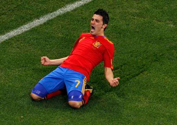 AP - La celebración del goleador español que ajusta cuatro tantos en Sudáfrica.