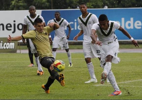 Hern&#225;n Vanegas - Las &#225;guilas doradas de Itag&#252;&#237; empataron en casa 1-1 frente a Quind&#237;o.