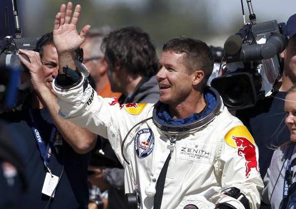 AP - Durante unos segundos pensé que iba a perder el sentido, dijo el deportista al llegar a la base de la Misión Estratos