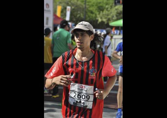 Esteban Jaramillo y Sebasti&#225;n Salazar - M&#225;s de 10 mil competidores se dieron cita en esta hist&#243;rica cita deportiva que se corr&#237;a en las modalidades de 5, 10, 21 y 42 kil&#243;metros.
