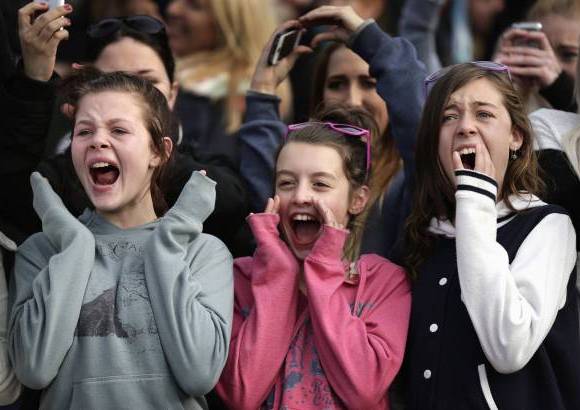 REUTERS/Tim Wimborne - El adolescente, con tres &#225;lbumes, es todo un &#237;dolo juvenil. Tiene fan&#225;ticas en todo el mundo, Aqu&#237; en un evento promocional en Australia en 2012.