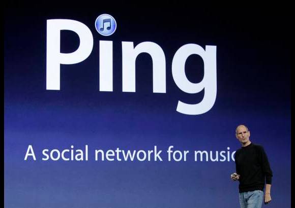 AP - Jobs tambi&#233;n present&#243; una nueva versi&#243;n de iTunes, que incluye una red social denominada Ping.