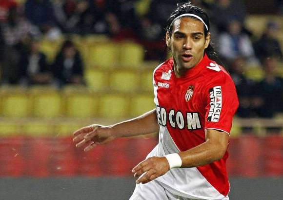 REUTERS - Falcao Garc&#237;a - M&#243;naco (FRA): 18.879.700 millones de d&#243;lares al a&#241;o (38 mil 703 millones de pesos).