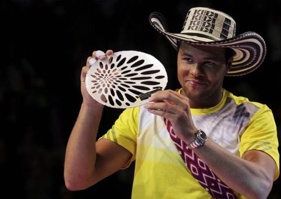 Foto Mauricio Alvarado - El suizo fue enorme al lado de Tsonga en el partido de exhibici&#243;n.