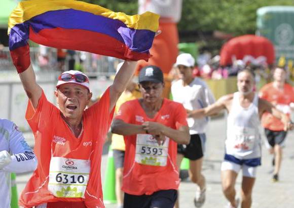 Esteban Jaramillo y Sebasti&#225;n Salazar - M&#225;s de 10 mil competidores se dieron cita en esta hist&#243;rica cita deportiva que se corr&#237;a en las modalidades de 5, 10, 21 y 42 kil&#243;metros.