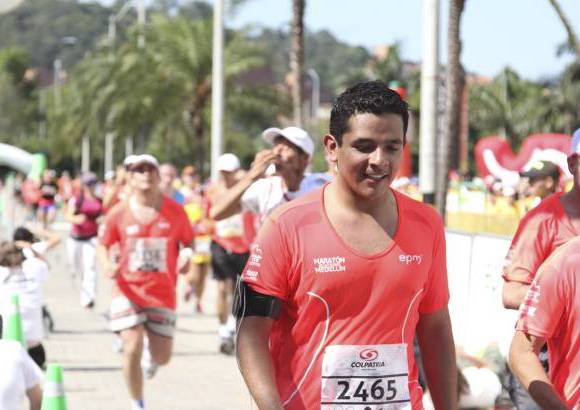 Esteban Jaramillo y Sebasti&#225;n Salazar - M&#225;s de 10 mil competidores se dieron cita en esta hist&#243;rica cita deportiva que se corr&#237;a en las modalidades de 5, 10, 21 y 42 kil&#243;metros.