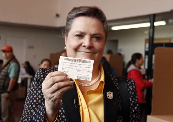 Agencias - Clara L&#243;pez, candidata presidencial por el Polo Democr&#225;tico, vot&#243; en las elecciones parlamentarias 2014.