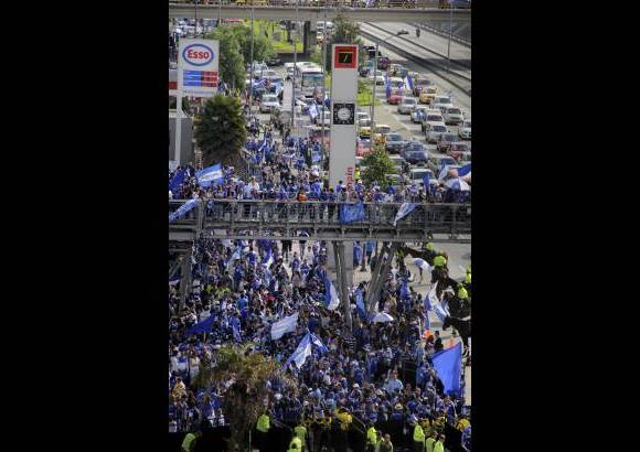 Foto Raúl Palacios - Así se veía Bogotá este domingo, con los hinchas rumbo al estadio El Campín.