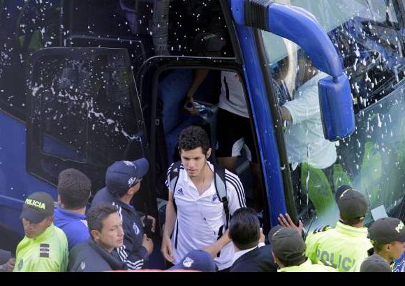 Colprensa - Millonarios alcanz&#243; la estrella 14 al superar en la gran final de la Liga Postob&#243;n II-2012 al Independiente Medell&#237;n. Dram&#225;tica definici&#243;n desde los penaltis despu&#233;s de empatar 0-0 en la ida y 1-1 este domingo.