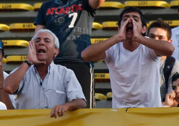 Esteban Vanegas - Algunos espectadores reclamaron más fútbol, pasión y entrega en la cancha, por algunos momentos.