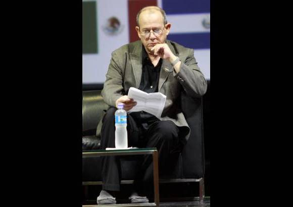 Manuel Saldarriaga - Silvio Rodr&#237;guez habl&#243; de m&#250;sica latinoamericana en la primera conferencia del Iberoamericano de Cultura.