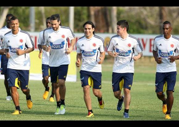 Juan A. S&#225;nchez - Falcao Garc&#237;a y James Rodr&#237;guez, las dos joyas, se unieron sin problemas al plantel.