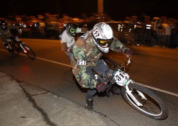 Hern&#225;n Vanegas - Los competidores superaron los 90 kil&#243;metros por hora.