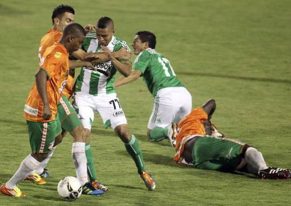 Manuel Saldarriaga - Nacional arranc&#243; el juego con muchas intenciones de ganarlo, pero se fue desvaneciendo con el pasar de los minutos.