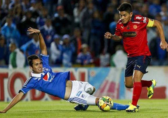FOTO COLPRENSA - El f&#250;tbol colectivo en la etapa inicial recibi&#243; como premio dos goles y el triunfo parcial por 2-1.