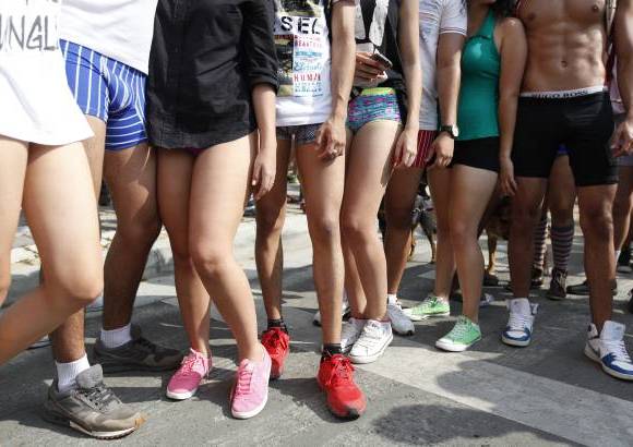 Manuel Saldarriaga - En Medell&#237;n se realiz&#243; el D&#237;a sin pantalones, que seg&#250;n sus organizadores se trat&#243; de una marcha para defender la libertad de expresi&#243;n.
