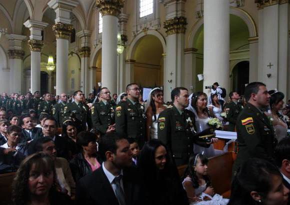 Colprensa-Germ&#225;n Enciso - En la actual edici&#243;n, ninguna de las parejas estuvo constituida por dos miembros de ese cuerpo, que en total tiene 154.000 integrantes.