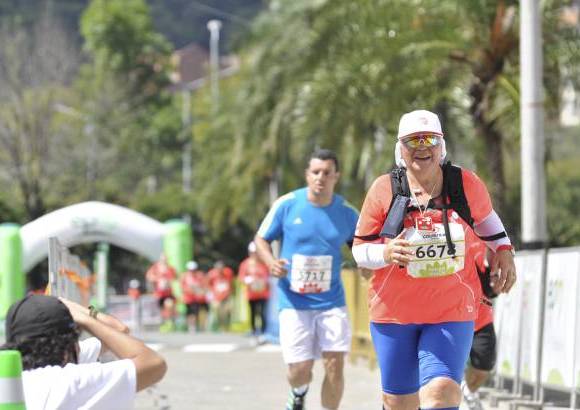 Esteban Jaramillo y Sebasti&#225;n Salazar - M&#225;s de 10 mil competidores se dieron cita en esta hist&#243;rica cita deportiva que se corr&#237;a en las modalidades de 5, 10, 21 y 42 kil&#243;metros.