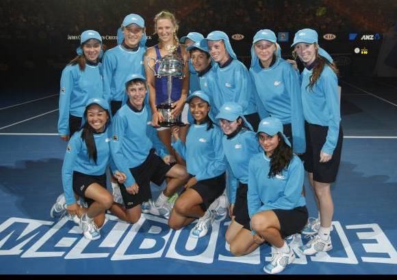 AP - En la final tuvo unos comienzos en los que le pesaron los nervios y la presi&#243;n, pero acab&#243; desplegando el gran tenis que ha exhibido en las dos &#250;ltimas semanas en Melbourne Park.