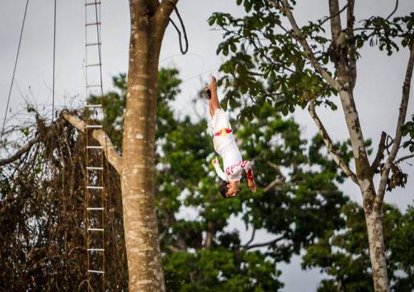 FOTO CORTESIA - COLPRENSA - Adem&#225;s de ejecutar sus mejores saltos, Orlando intercambi&#243; costumbres, comparti&#243; experiencias, disfrut&#243; del paisaje y vivi&#243; las maravillas de este hermoso lugar, l&#237;nea imaginaria que divide a estos tres pa&#237;ses latinoamericanos.