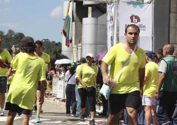 Esteban Jaramillo y Sebastián Salazar - Más de 10 mil competidores se dieron cita en esta histórica cita deportiva que se corría en las modalidades de 5, 10, 21 y 42 kilómetros.