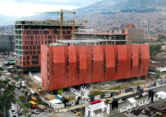 FOTO EL COLOMBIANO - Un complejo para la tecnolog&#237;a, ejemplo de arquitectura y s&#237;mbolo urbano de la ciudad competitiva e innovadora que se promueve desde la Administraci&#243;n P&#250;blica. Desde all&#237; se potencian nuevos negocios basados en el conocimiento.