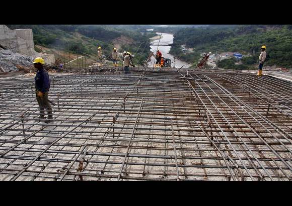 Julio C&#233;sar Herrera - La central estar&#225; lista para mediados de 2014 con una capacidad instalada de 820 megavatios.