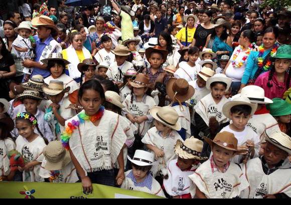 Julio C&#233;sar Herrera - El colorido desfile a caballo se realiz&#243; por la plazoleta de la estaci&#243;n San Antonio del Metro entre Matur&#237;n, San Juan y las carreras Carabobo y Bol&#237;var.