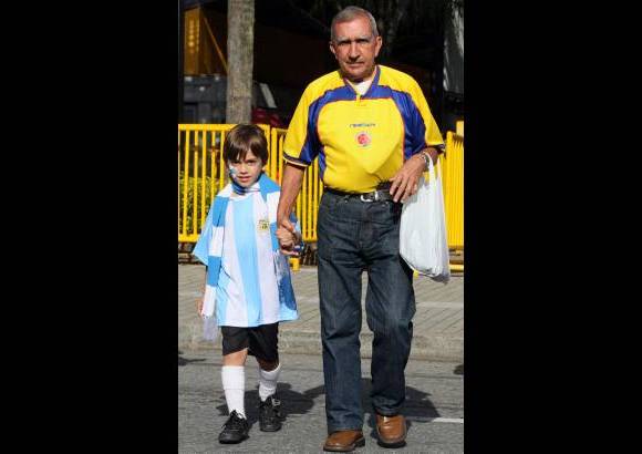 Jaime Pérez - En familia, sin importar los colores, se vive la fiesta del fútbol.