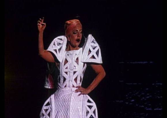 Cortes&#237;a Laura Beatriz Castro - Gaga realiz&#243; en el estadio El Camp&#237;n el &#250;nico concierto en Colombia dentro de su gira Born This Way Tour Ball.