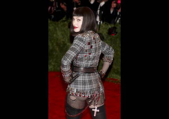 Reuters - Una infaltable de los 80: Madonna, con su pinta punkera.