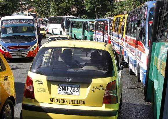Foto R&#243;binson S&#225;enz - Para el paro anunciado para este lunes en el centro de Medell&#237;n compromet&#237;a a un grupo de conductores de la zona centro oriental de Medell&#237;n.